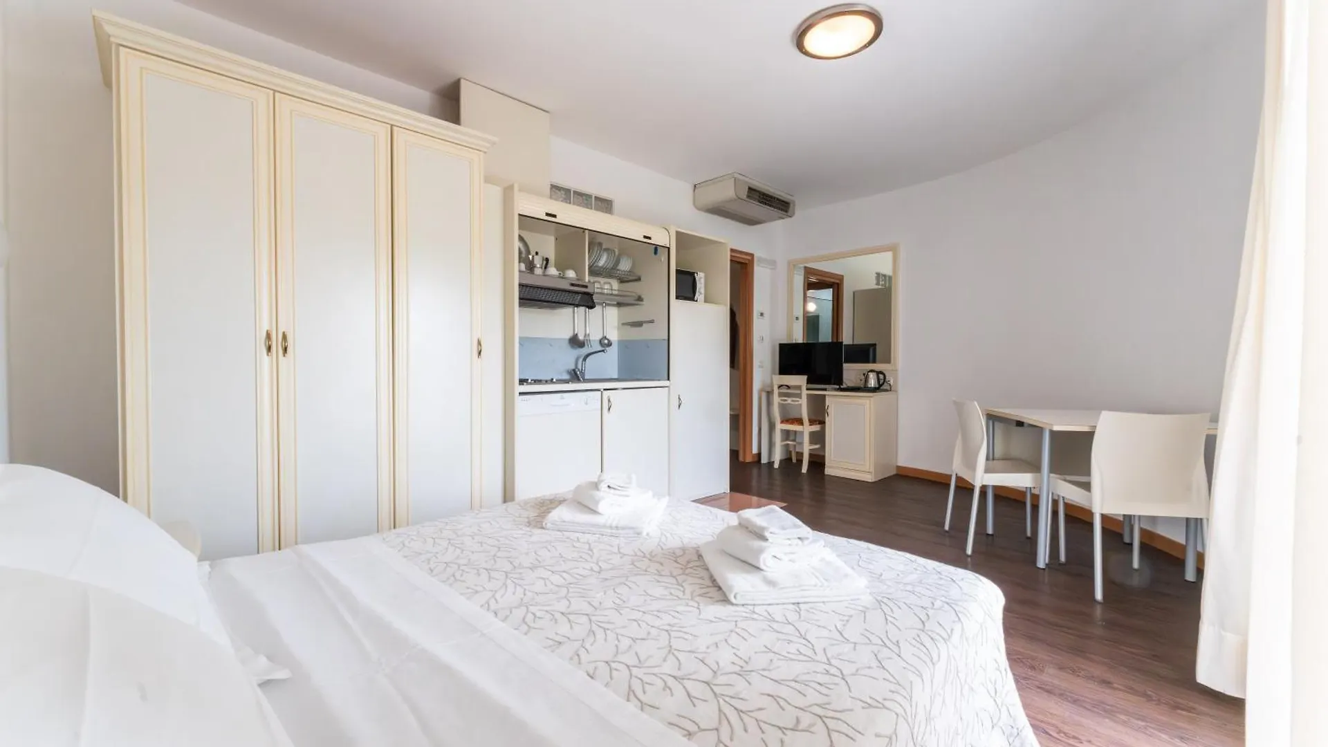 Residence Marconi Mare Rimini Italien